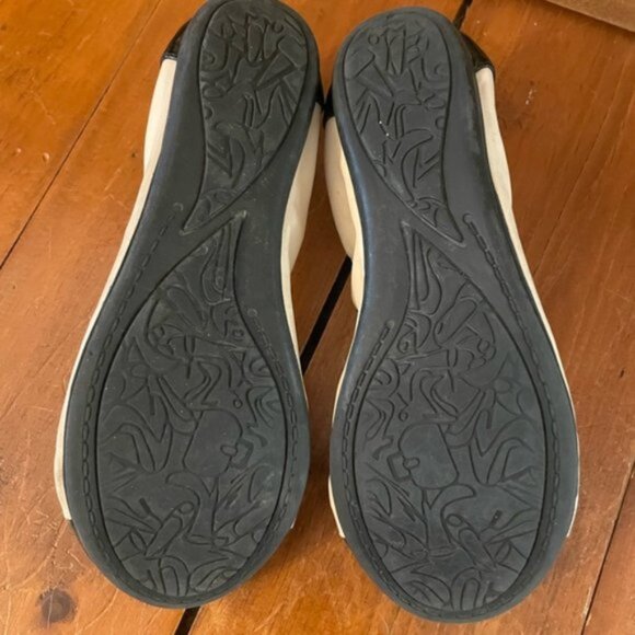 Cap Toe Black Patent Ballerina Flats Slip On Shoes - Picture 5 of 9